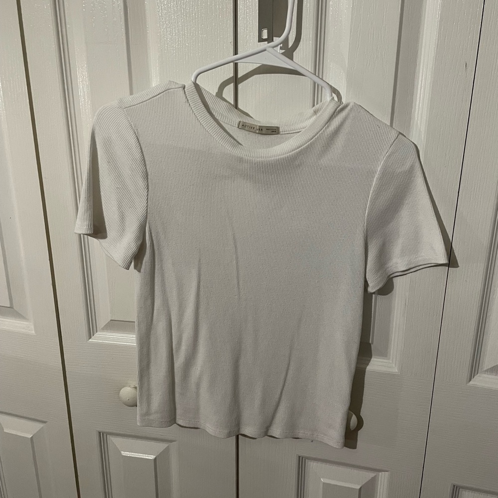 White dress shirt